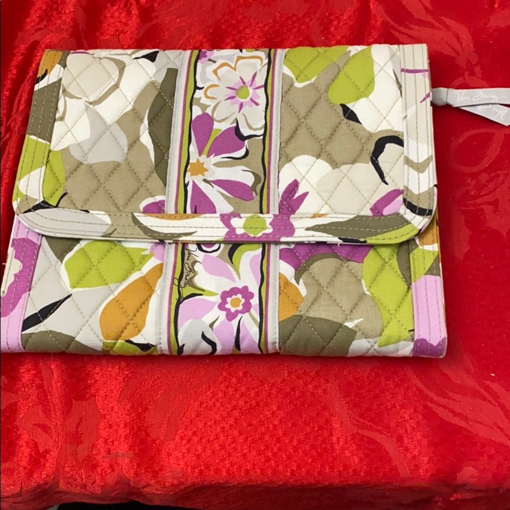 Vera Bradley traveling makeup bag